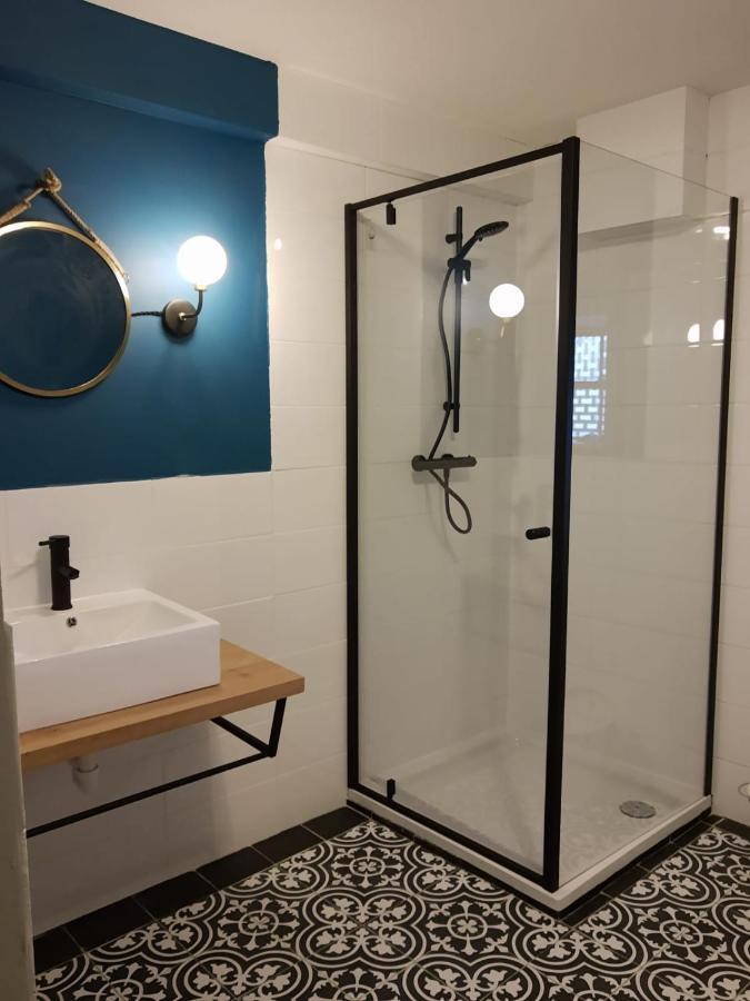 Kade10Buren Buren  Luaran gambar