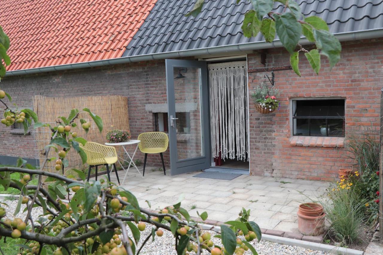 Kade10Buren Buren  Luaran gambar
